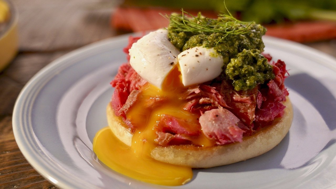 Girl Meets Farm - Season 12 Episode 12 : Brunching at Bernie's