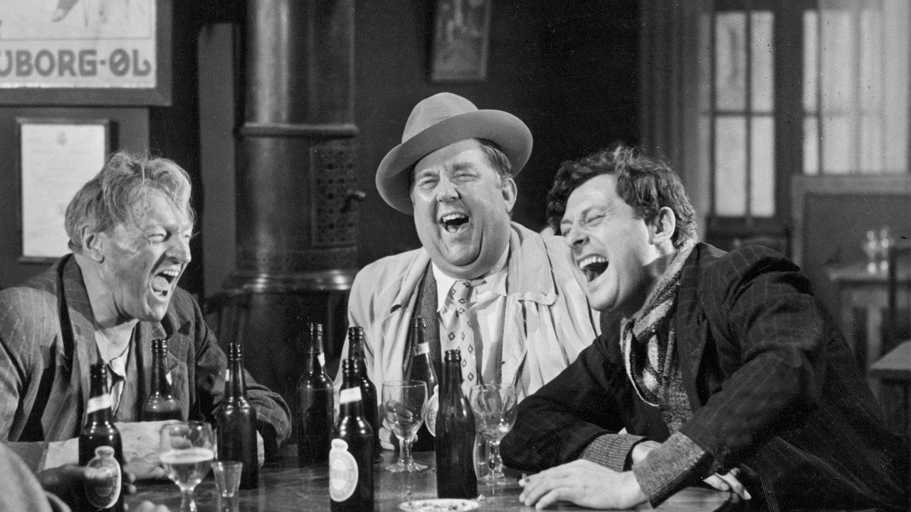 Café Paradis backdrop