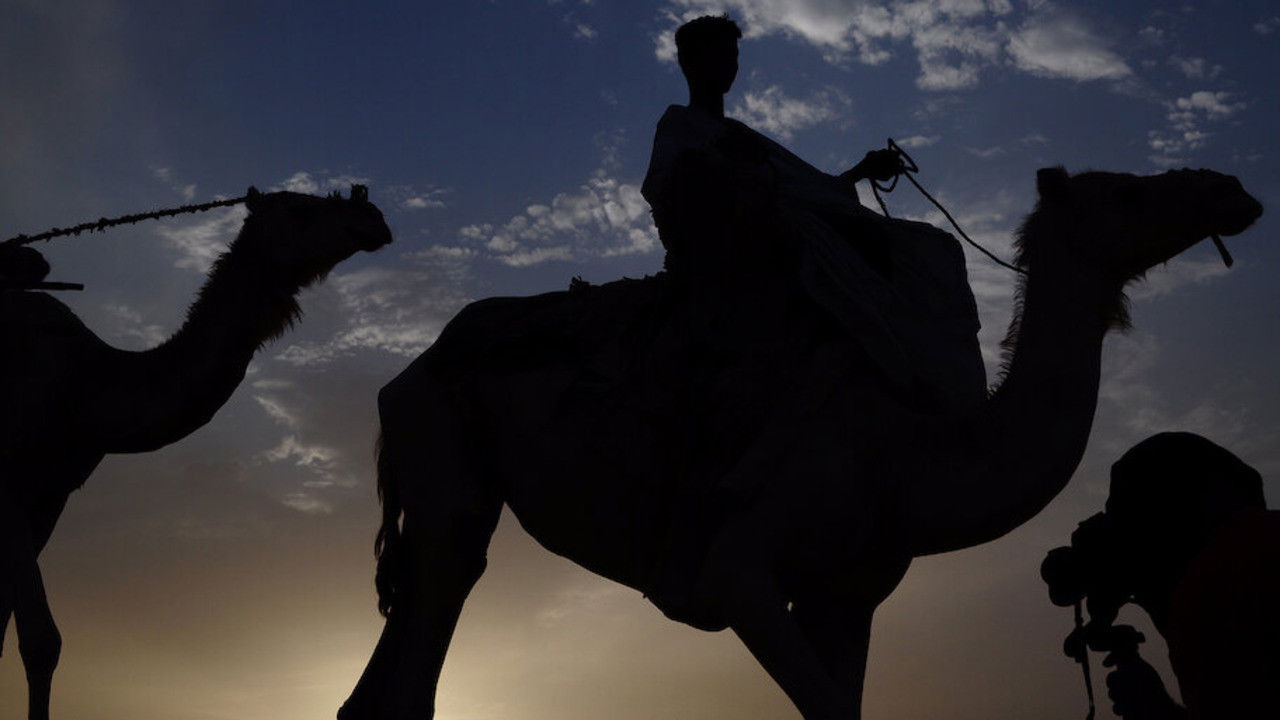 Sons of the Clouds: The Last Colony Backdrop