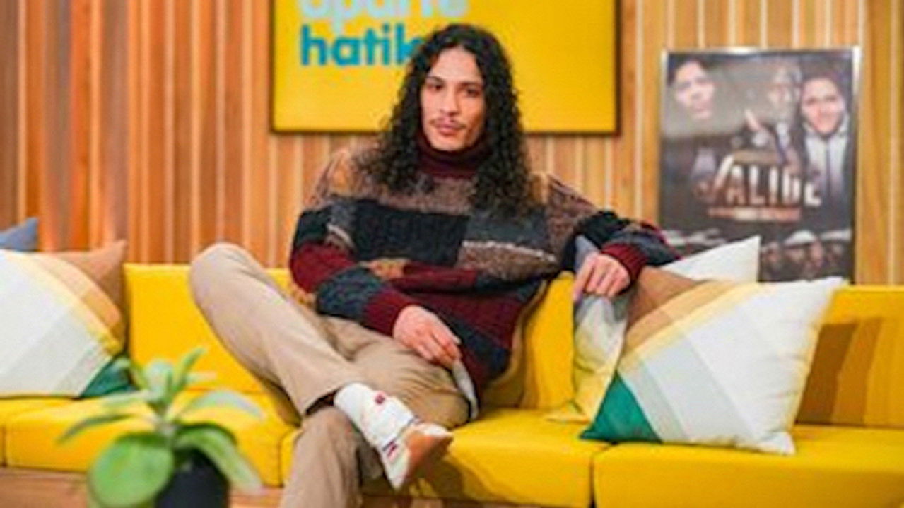 En aparté — Hatik