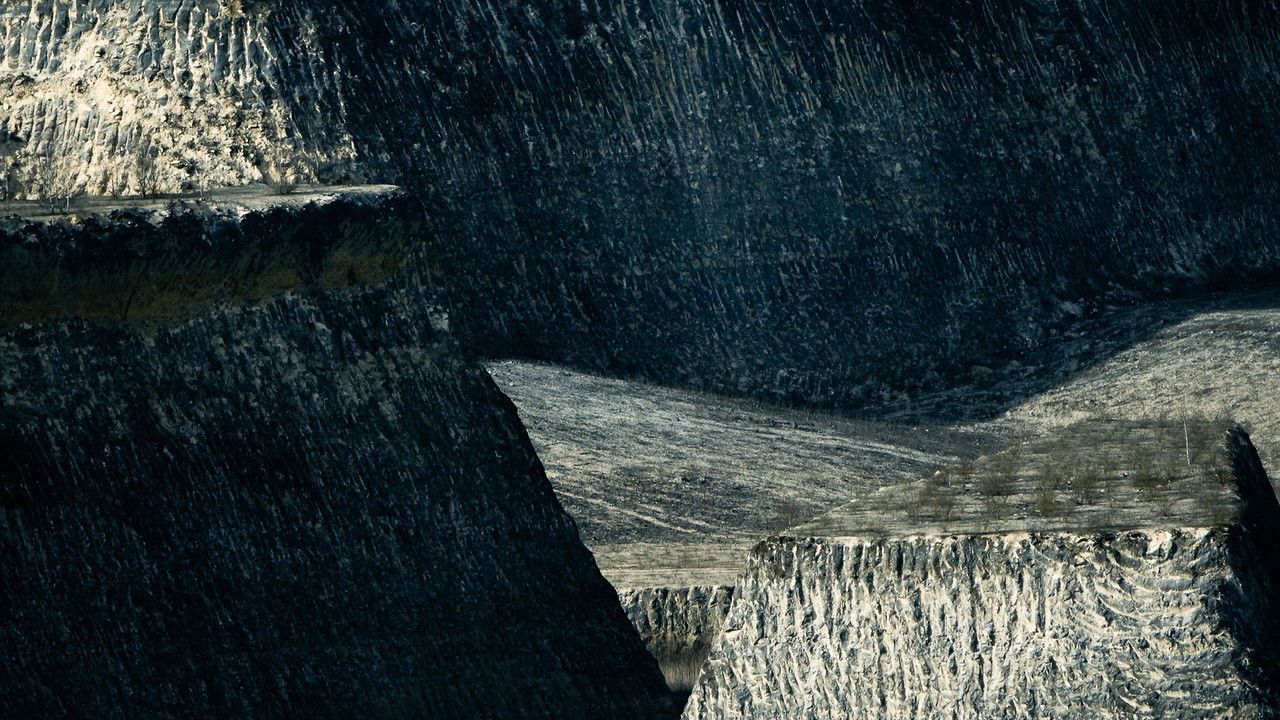 Udha nën tokë backdrop