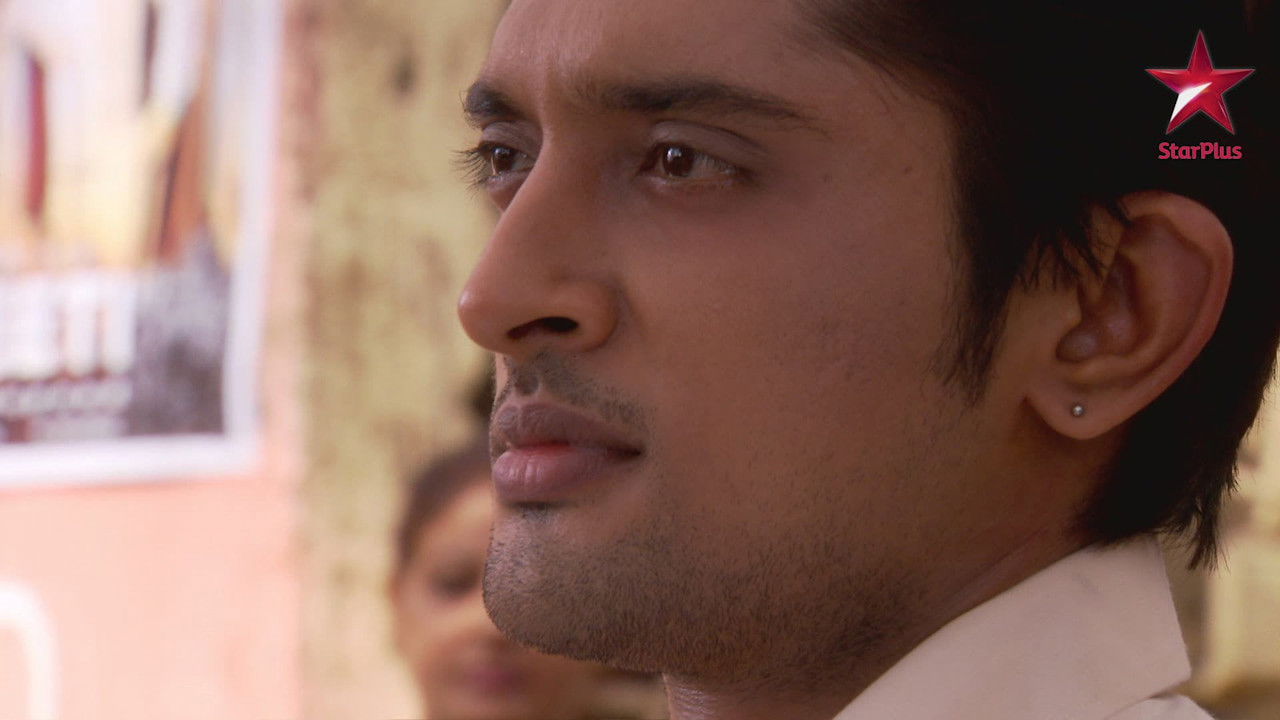 Iss Pyaar Ko Kya Naam Doon? backdrop