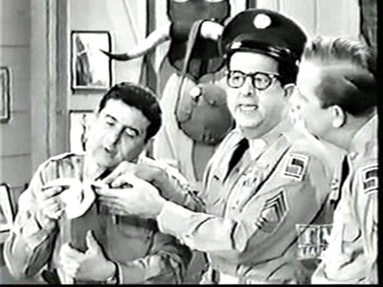 The Phil Silvers Show - Season 4 Episode 25 : Bilko's Godson