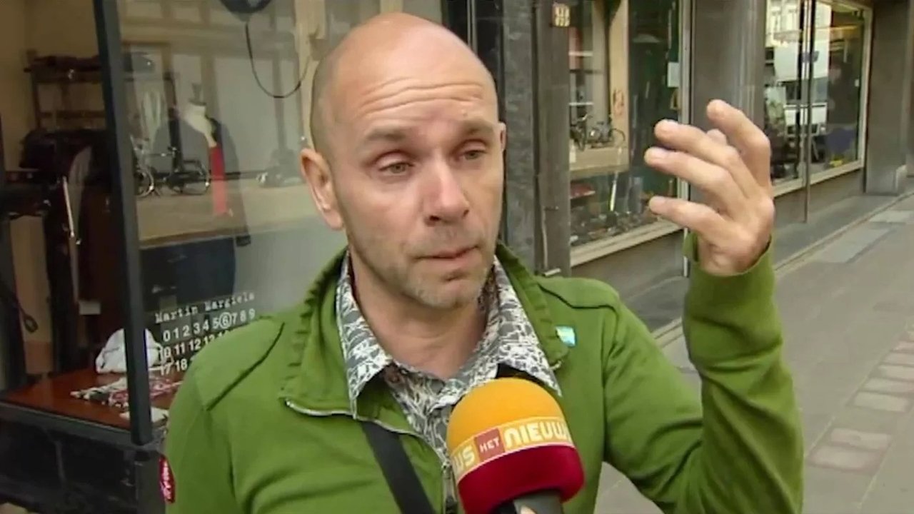 Meurtre en Belgique backdrop