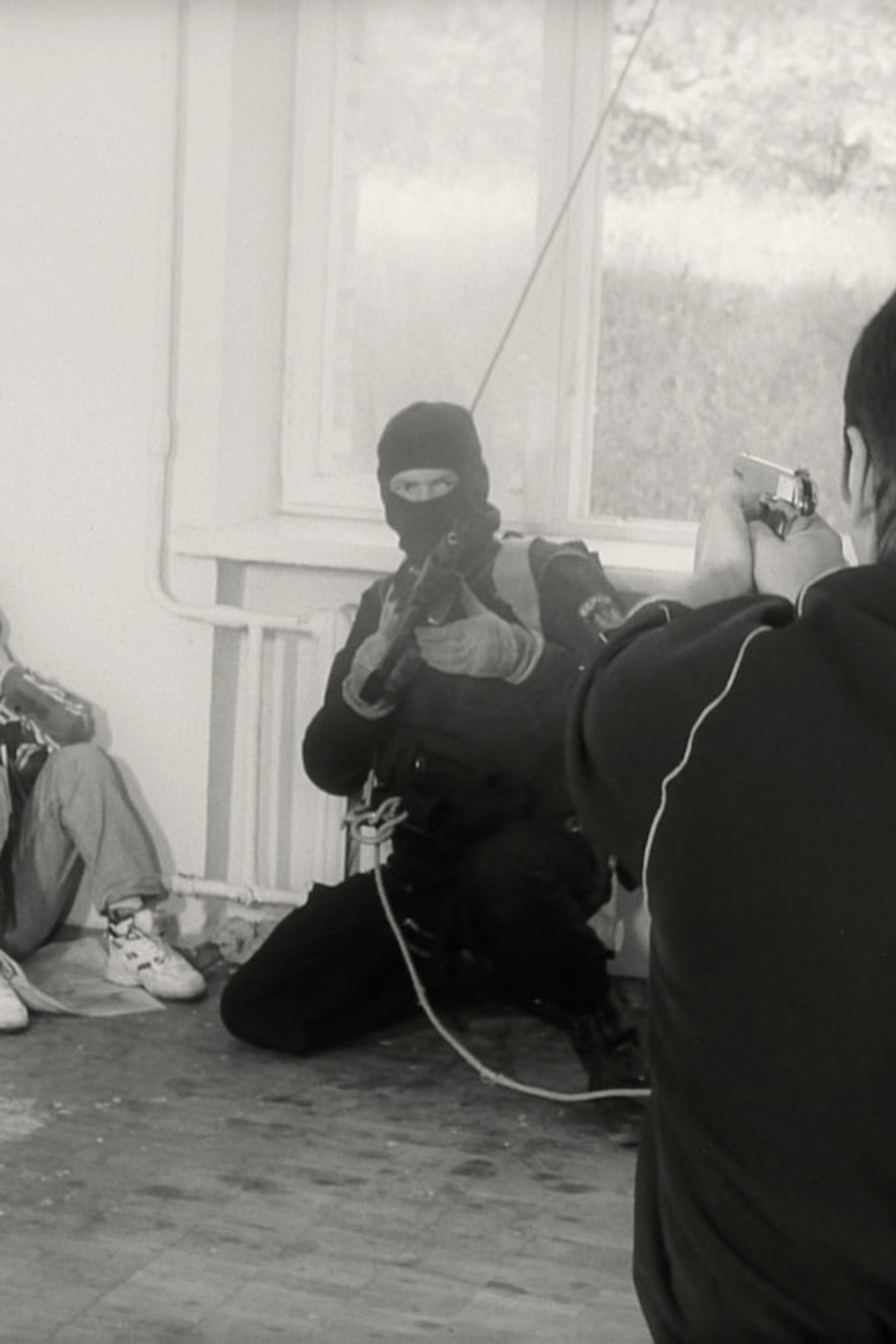 Rules and procedures for the use of weapons by police officers