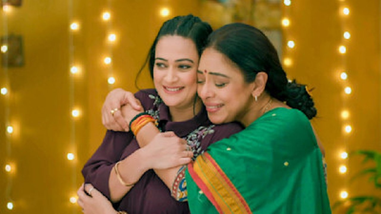 Anupamaa - Season 1 Episode 1758 : Anupama Embraces Devika