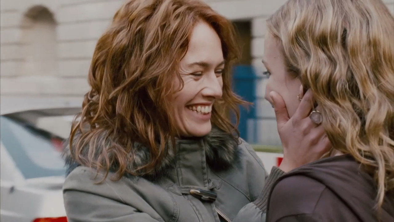 Imagine Me & You background 35