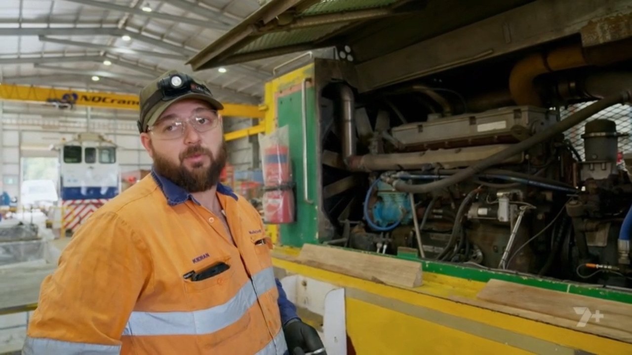 Train Rescue Down Under - Season 1 Episode 6 : Single Day Traction Motor Challenge