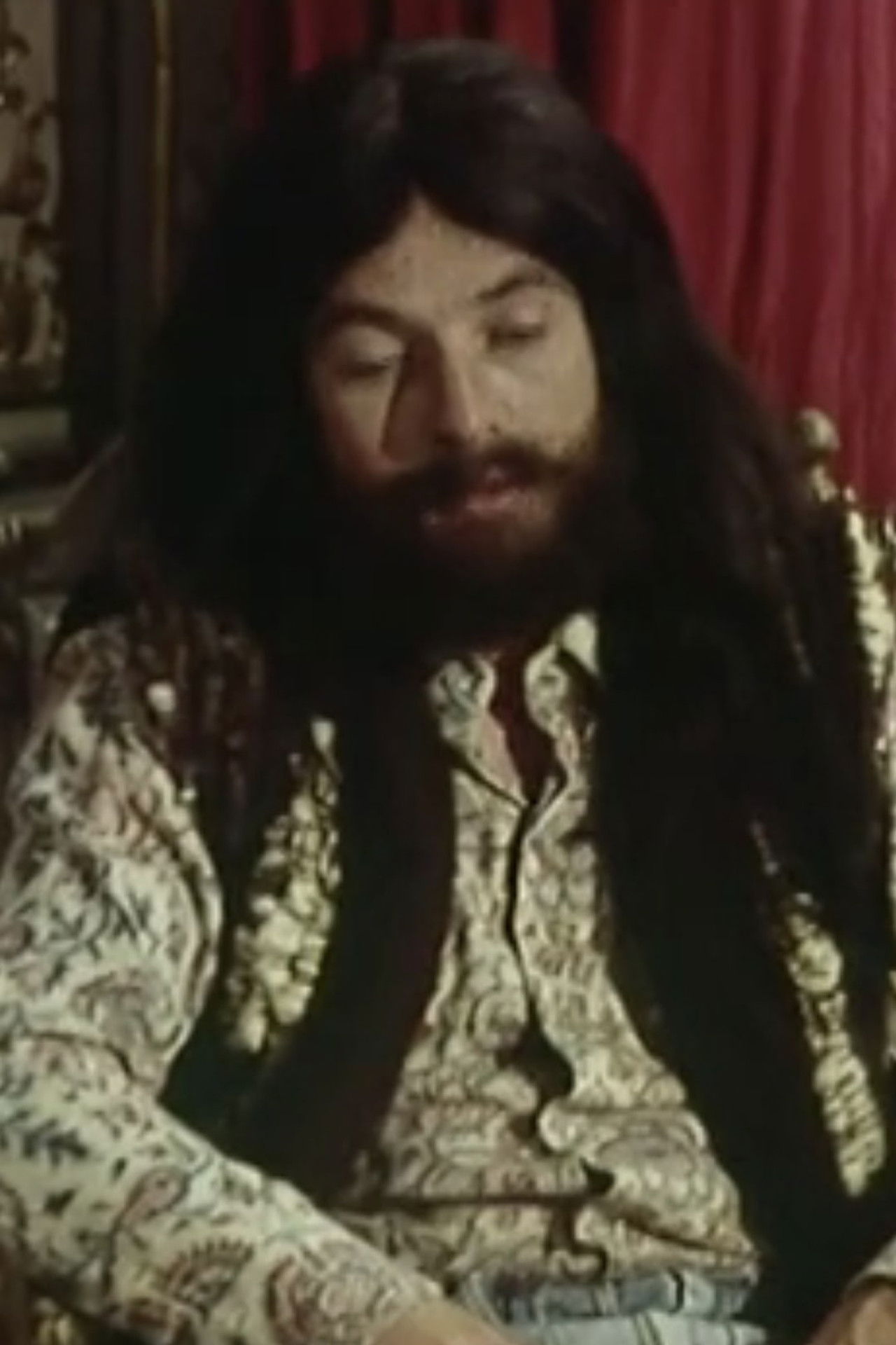 La Discorde Backdrop