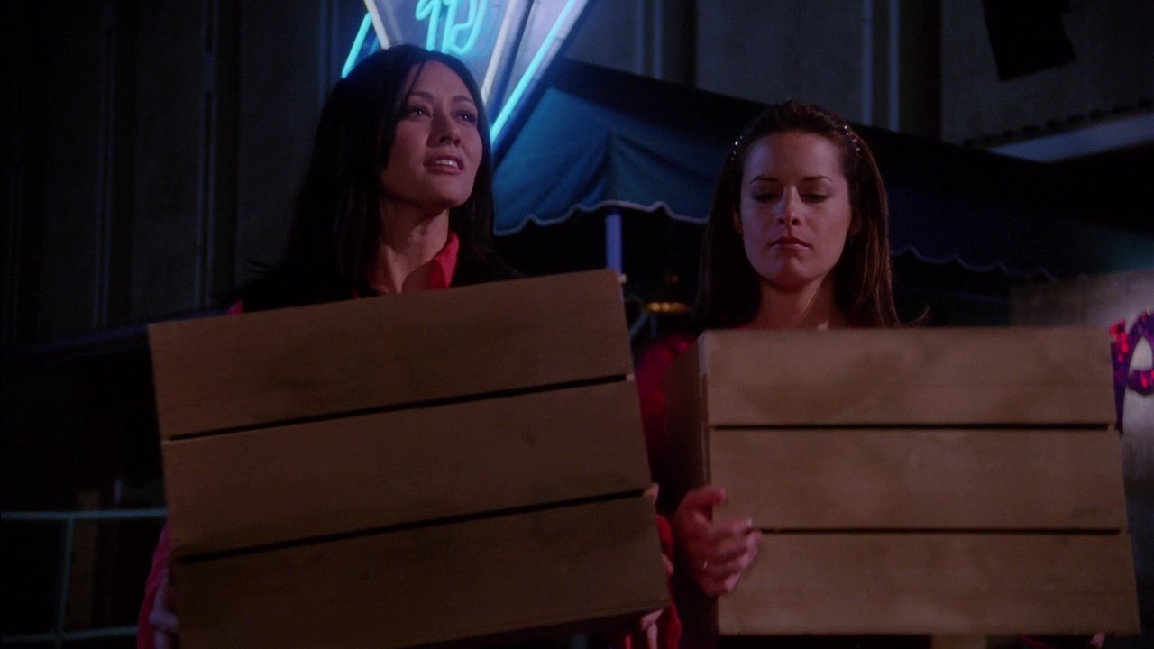 Charmed - Season 2 Episode 13 : Animal Pragmatism