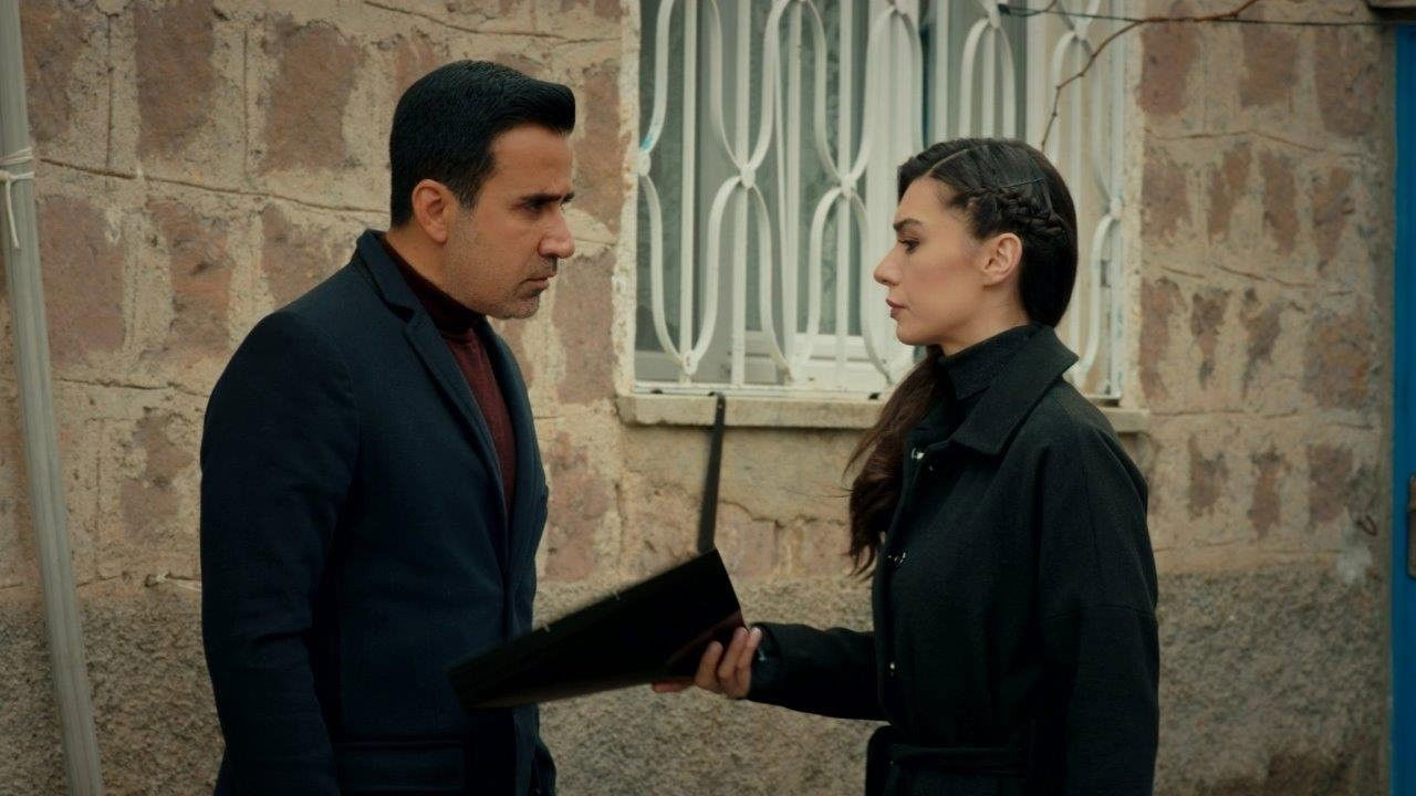 Aşk Ve Mavi — Épisode 27