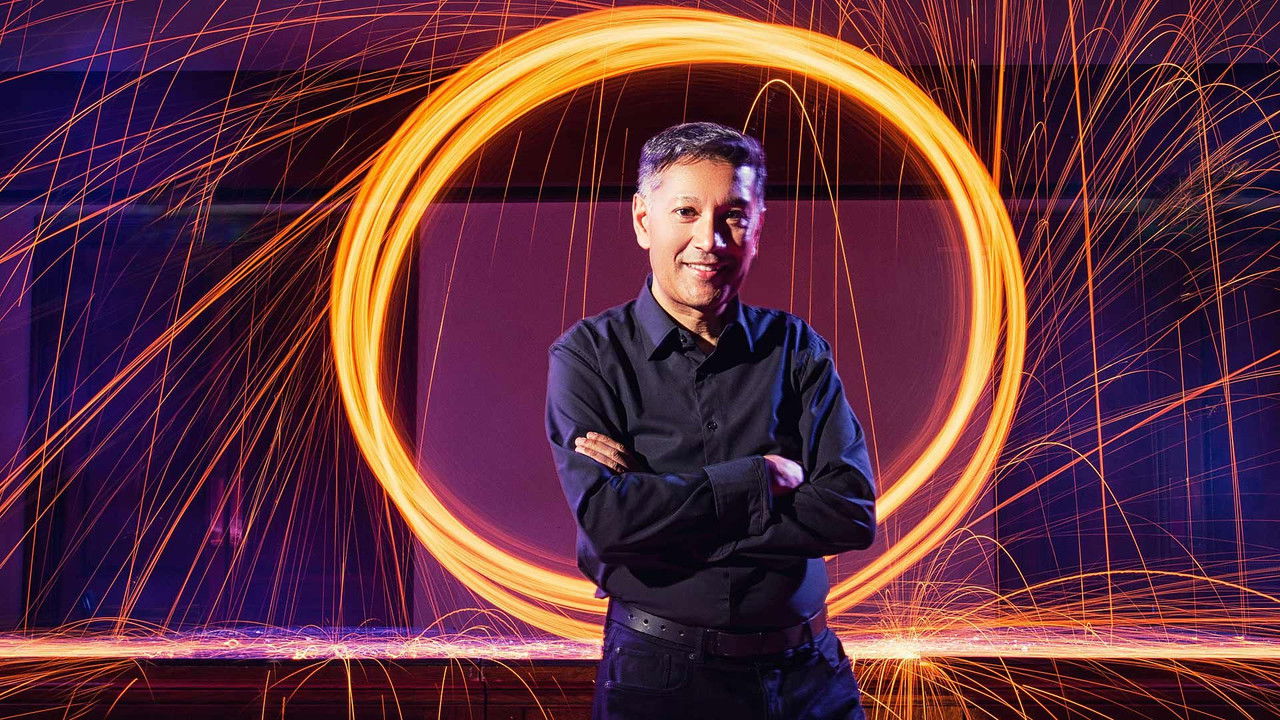 Royal Institution Christmas Lectures - Season 51 Episode 3 : Fully Charged