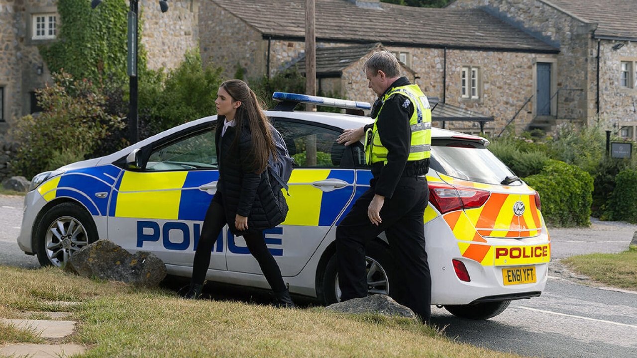 Emmerdale - Season 54 Episode 176 : Thu 18 Sept 2025
