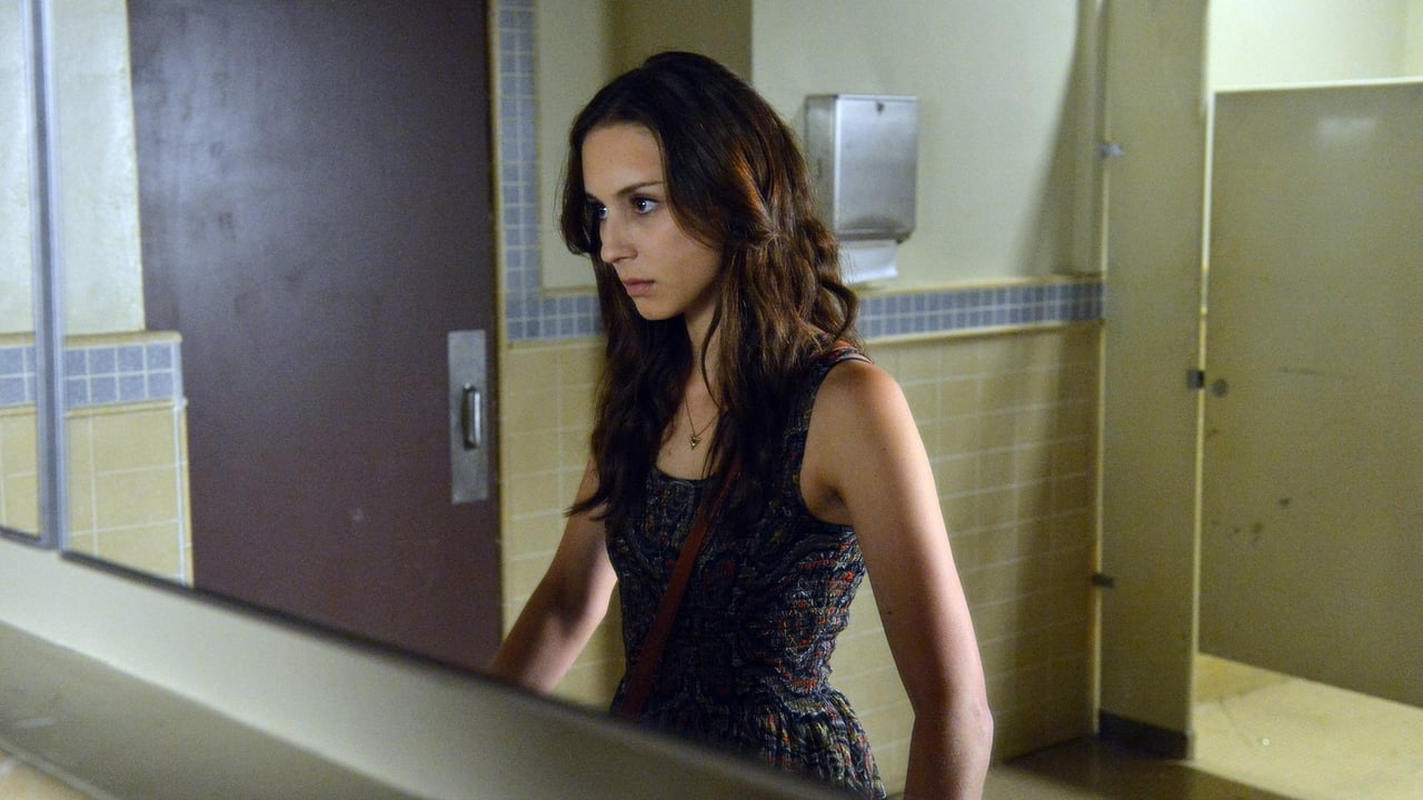 Pretty Little Liars - Season 3 Episode 17 : Out of the Frying Pan, Into the Inferno
