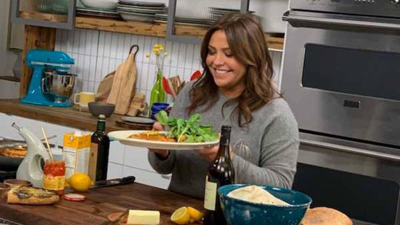 Rachael Ray - Season 13 Episode 118 : '30-Minute Meals' is back on Food Network