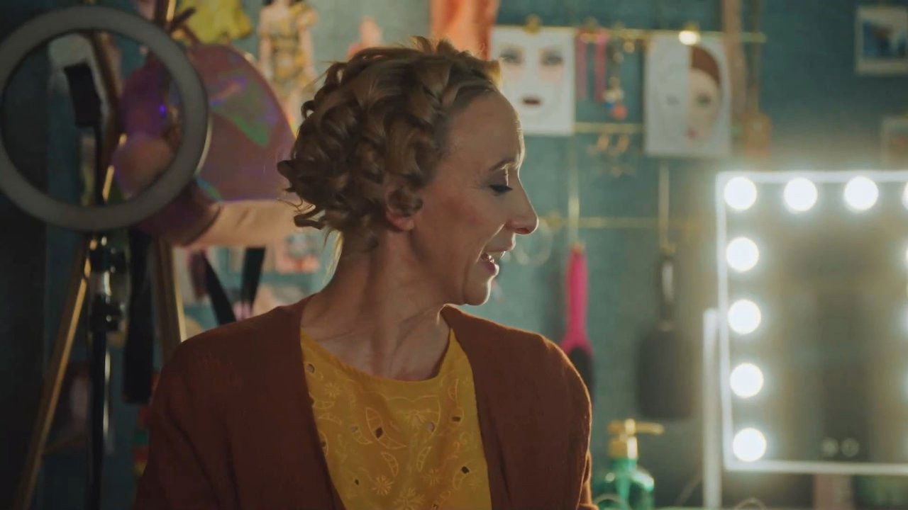 Sekirca v med — Épisode 33