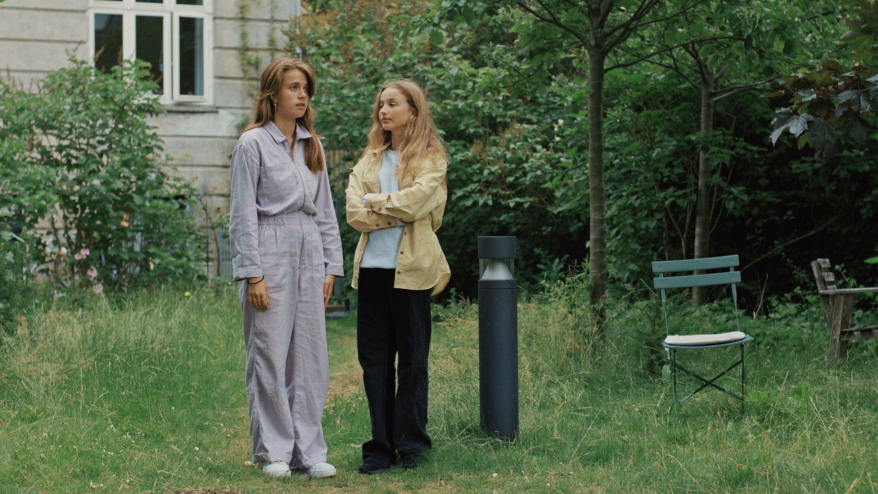 Cast and Crew of Centrum