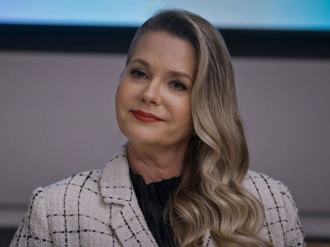 Velvet, El Nuevo Imperio — Épisode 69