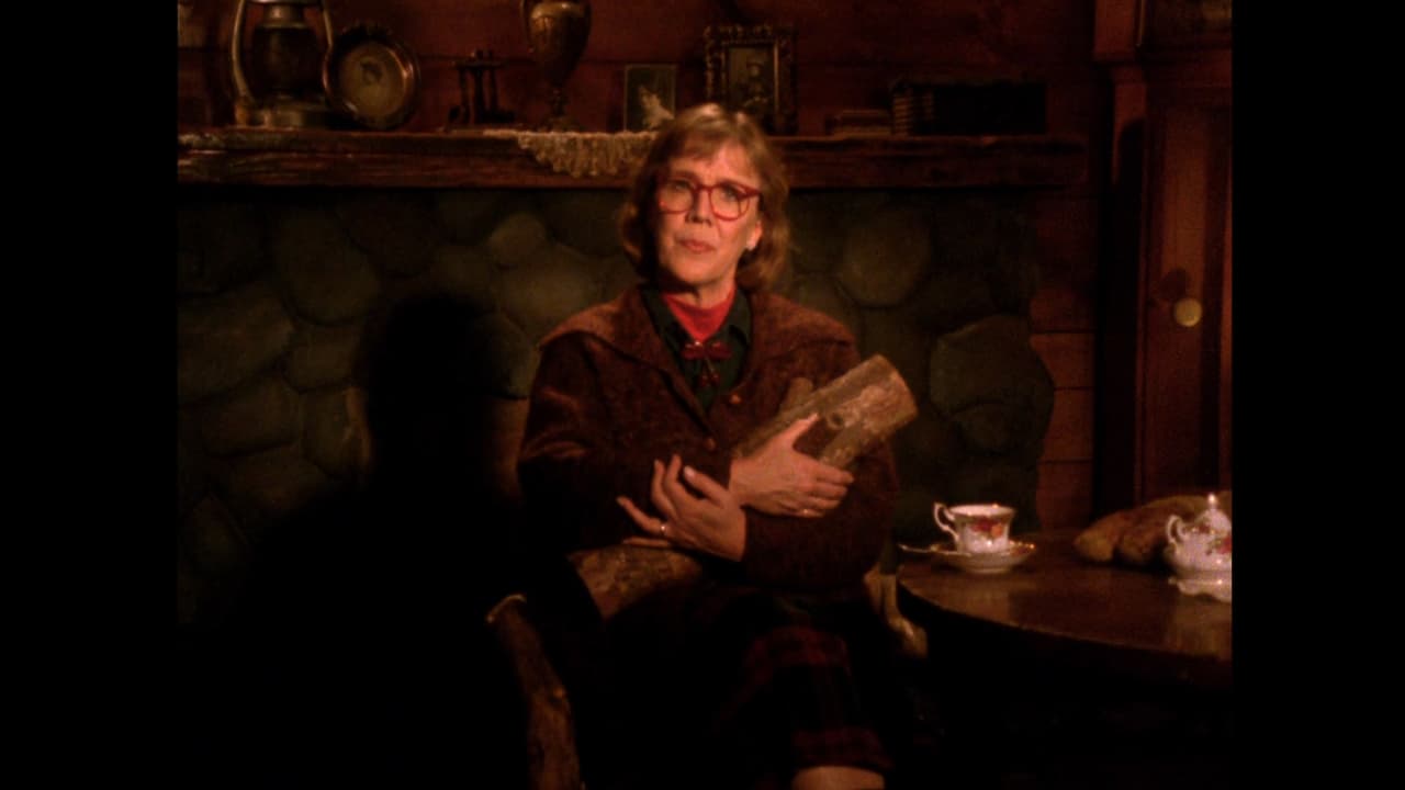 Twin Peaks - Season 0 Episode 51 : Log Lady Introduction - S02E05