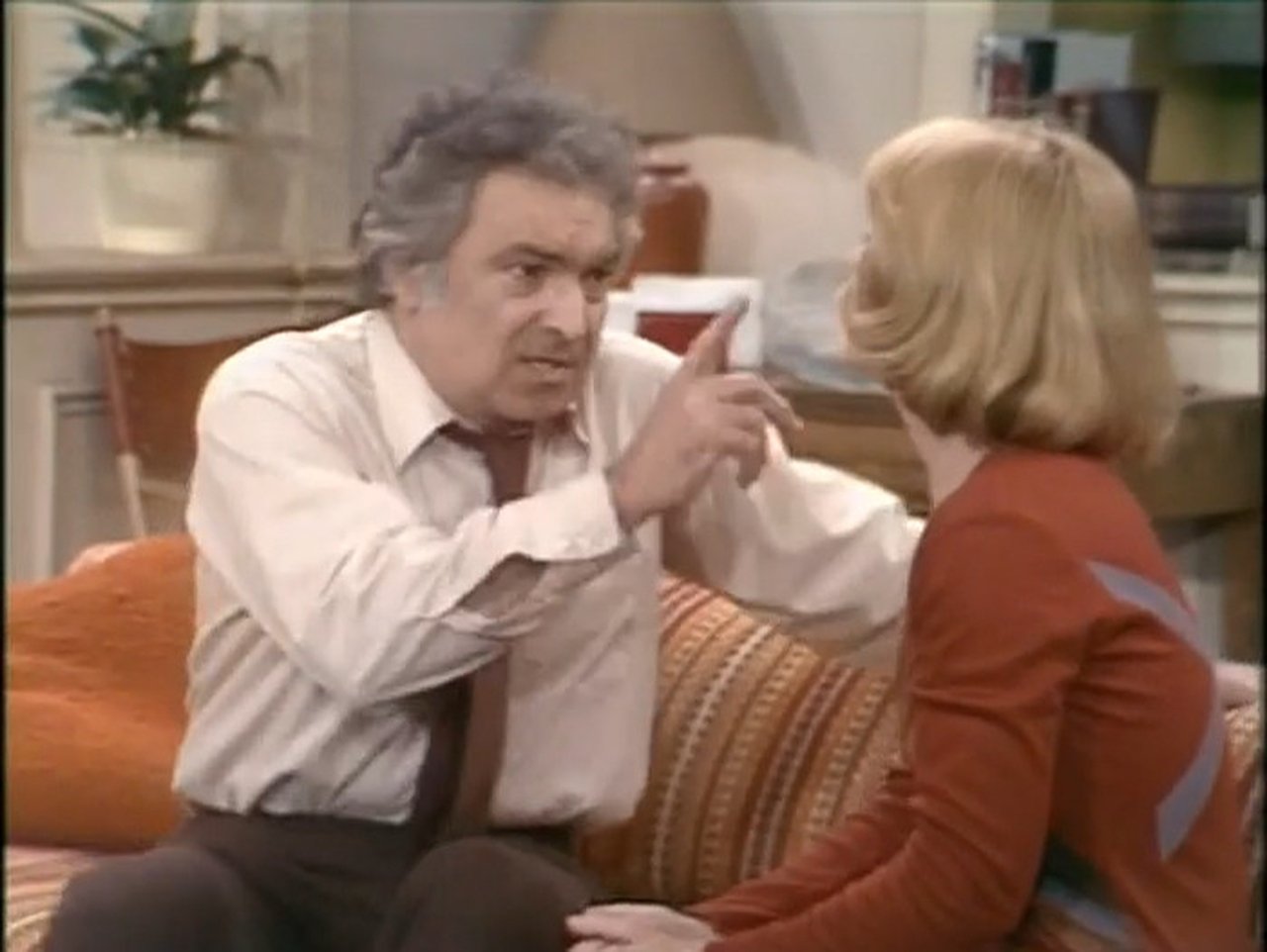 One Day at a Time - Season 2 Episode 10 : A Visit from Dad