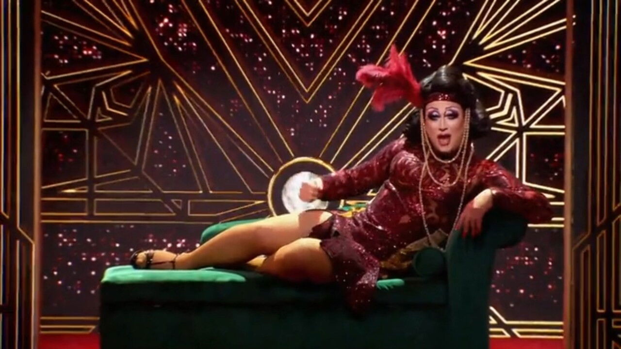 Make Up Your Mind - Season 2 Episode 1 : Episode 1