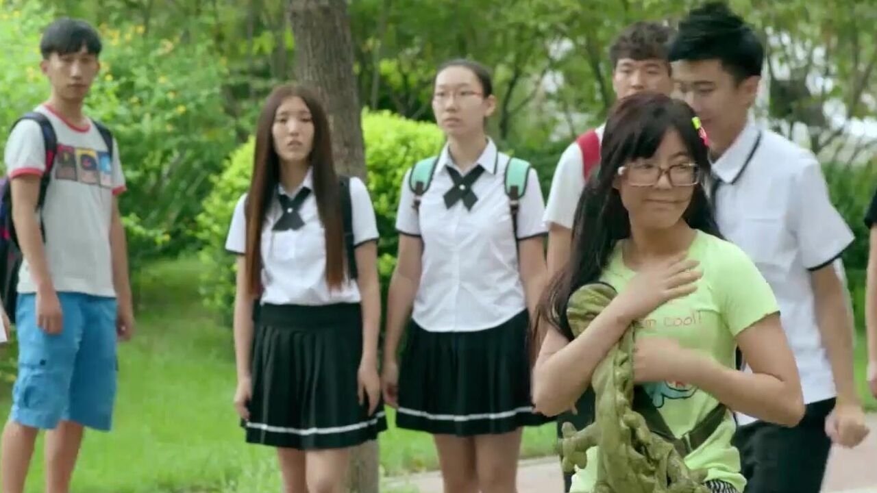 مشاهدة فيلم The Girl مترجم بدون اعلانات - خلفية