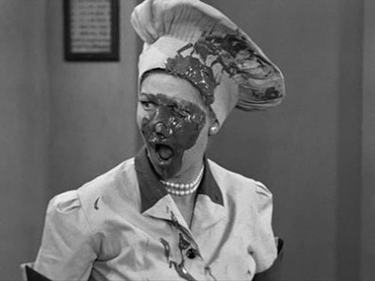 I Love Lucy - Season 2 Episode 1 : Job Switching