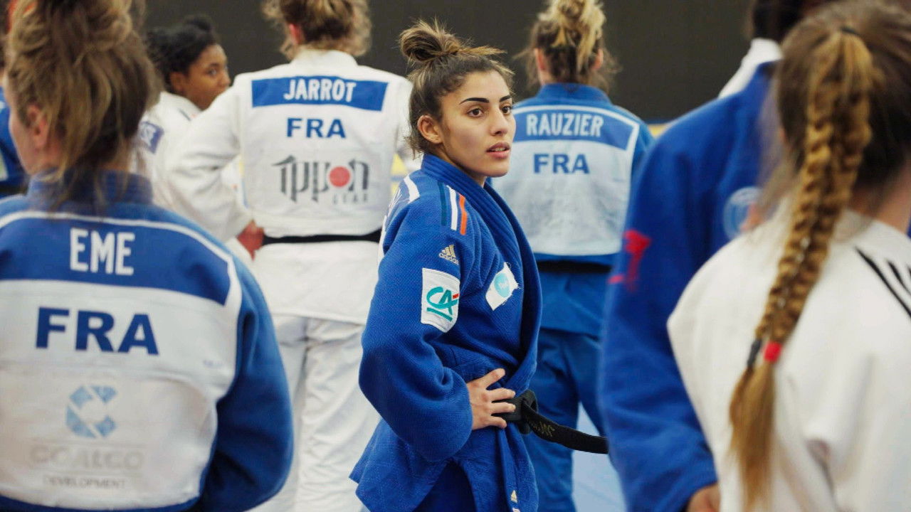 Champion(s) — Les grandes manoeuvres