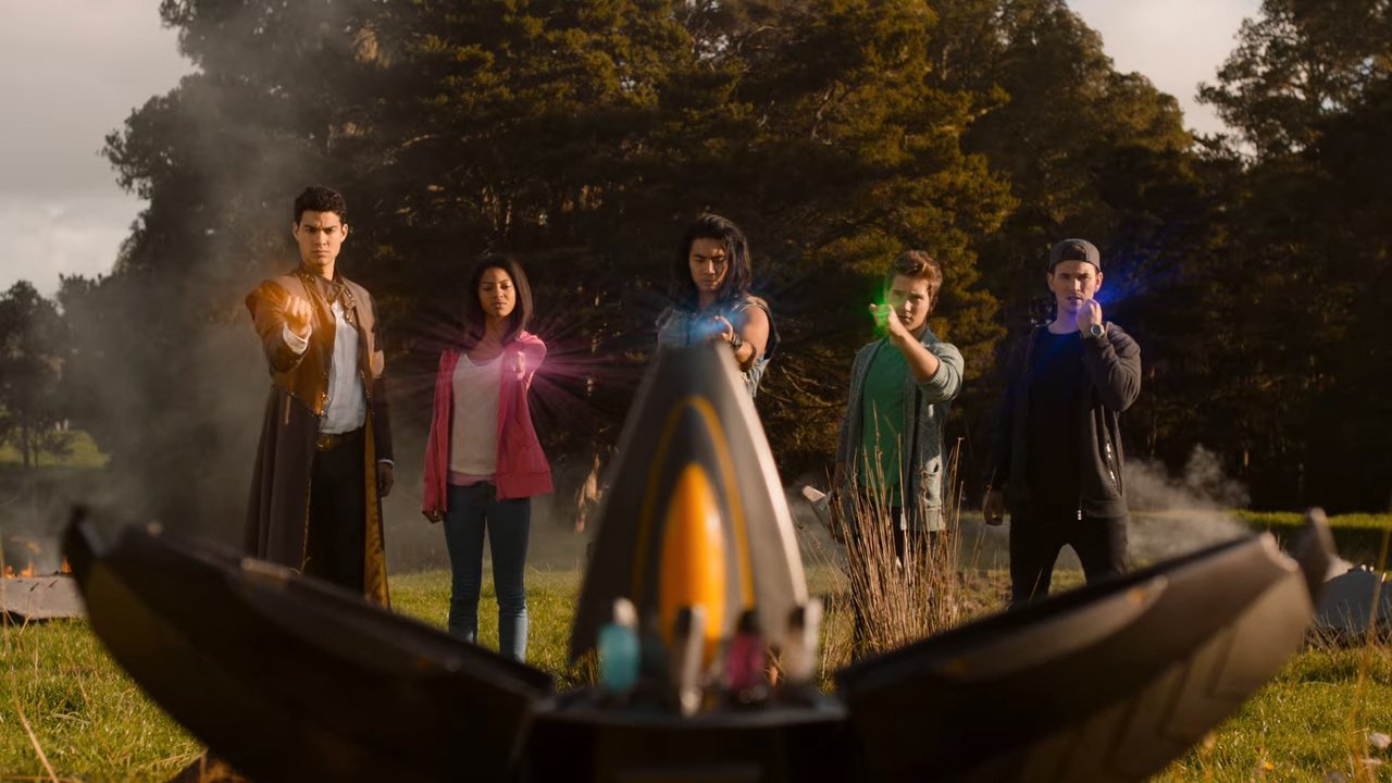 Power Rangers - Season 23 Episode 21 : End of Extinction