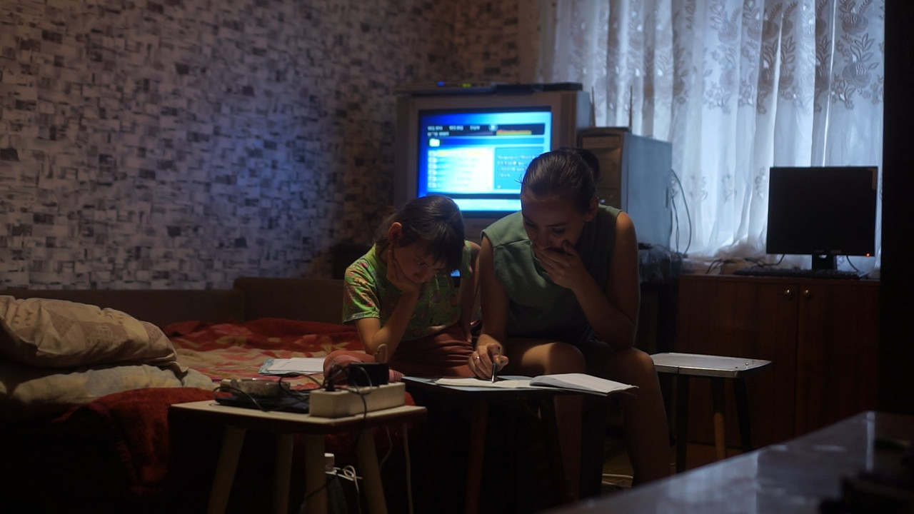 Світлода́рськ - 剧照