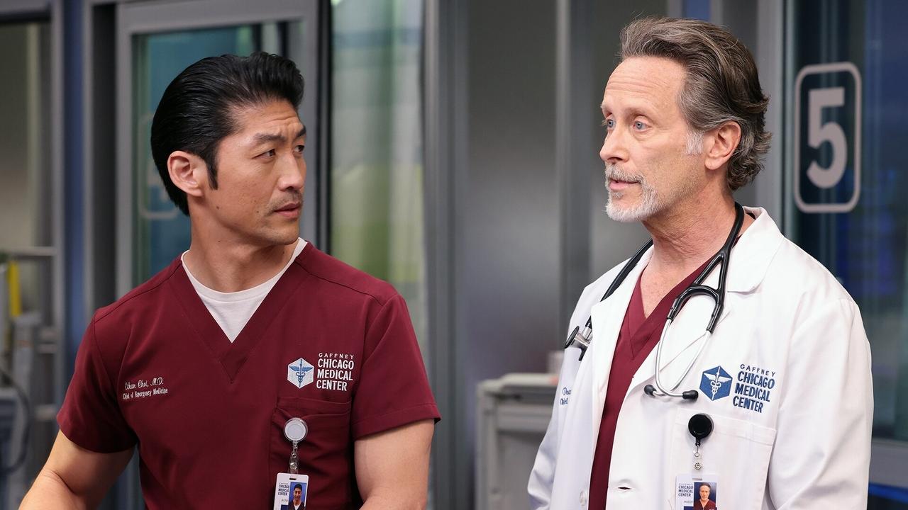 Chicago Med - Season 7 Episode 19 : Like a Phoenix Rising from the Ashes