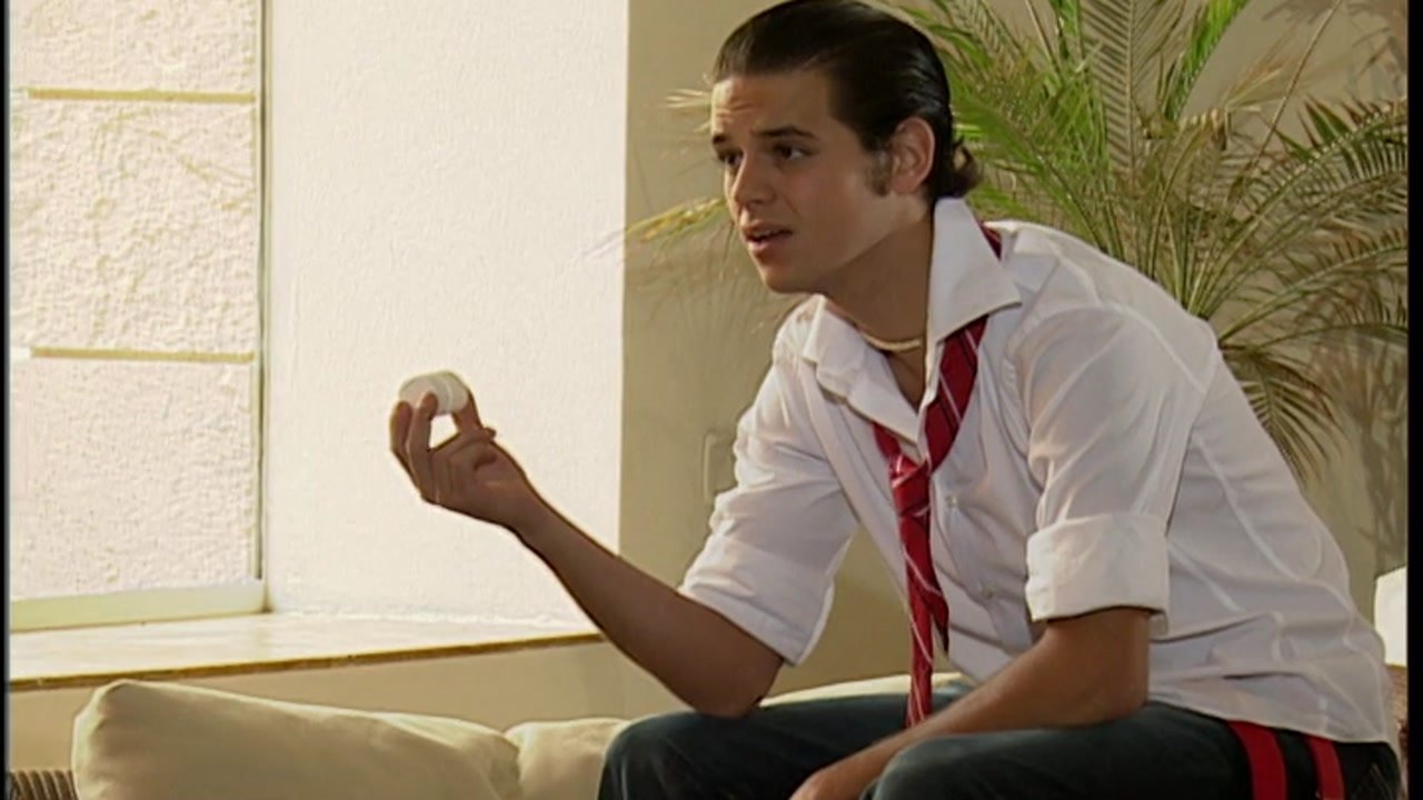 Rebelde - Season 2 Episode 28 : La falsa enfermedad