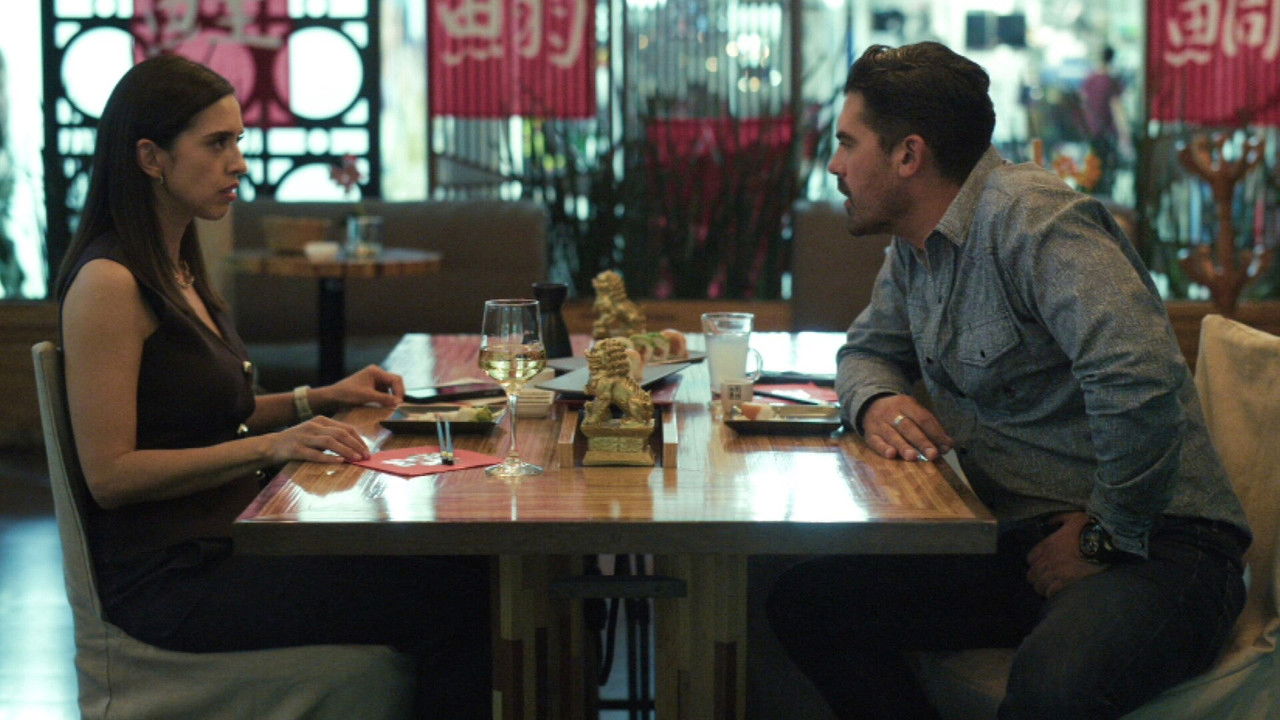 Dinastía Casillas - Season 1 Episode 35 : Apariencias