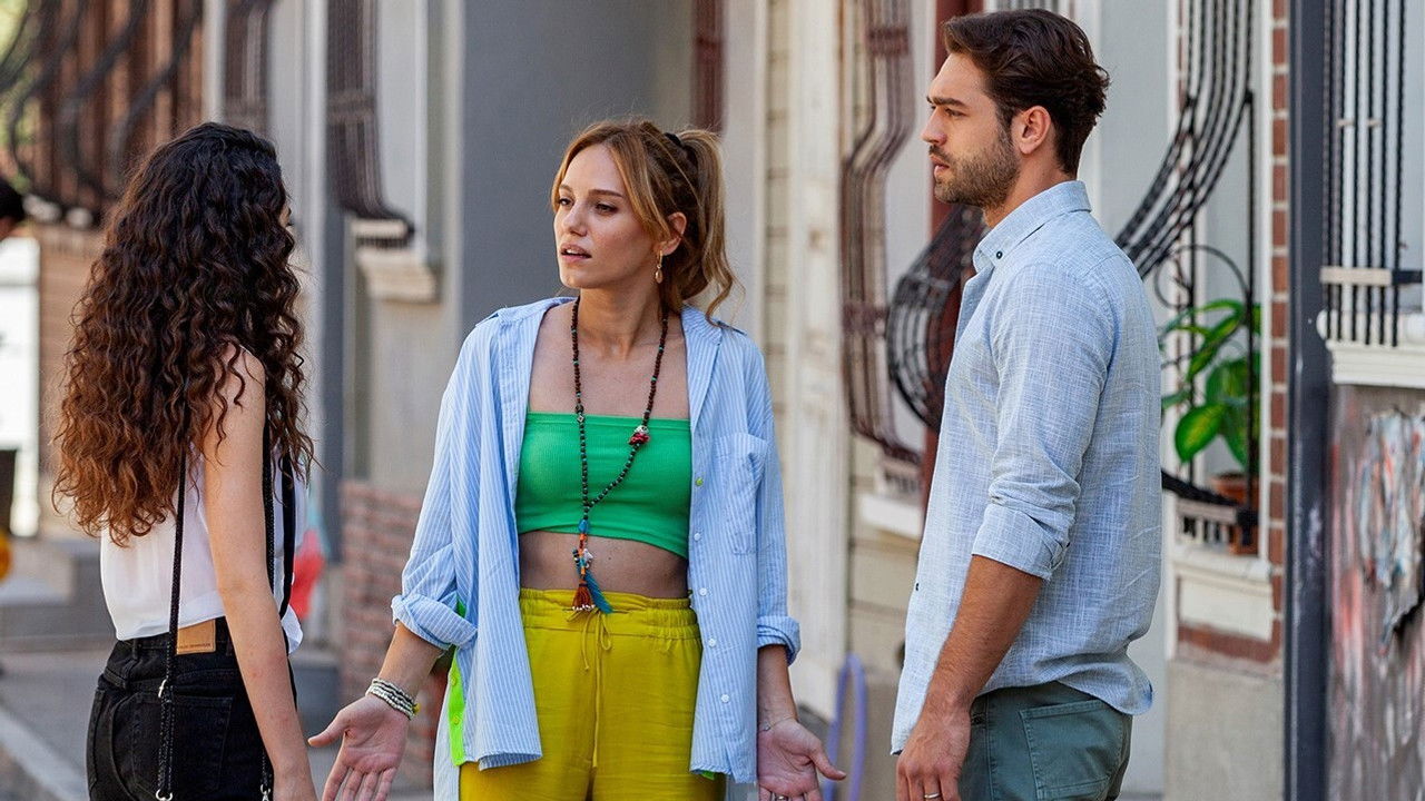 Çatı Katı Aşk — Épisode 5