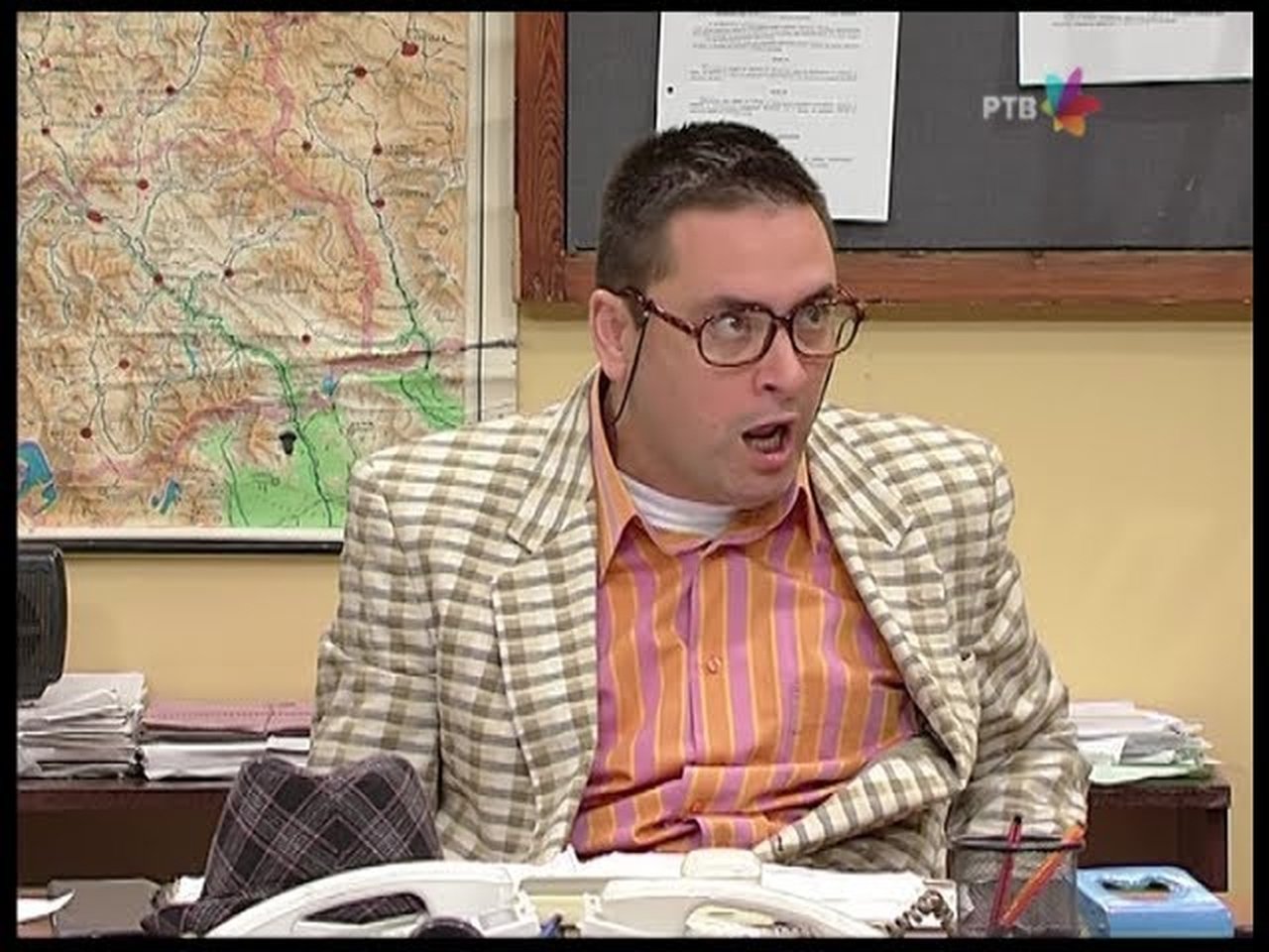 Government Job - Season 5 Episode 142 : 906 Super ljudi