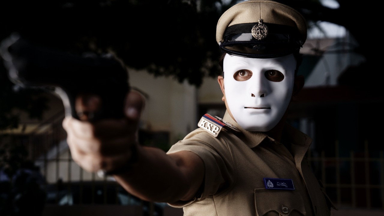 100 (2021) Hindi Dubbed Uncut backdrop