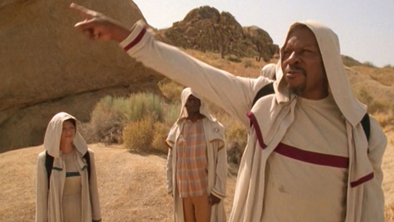 Star Trek: Deep Space Nine - Season 7 Episode 2 : Shadows and Symbols