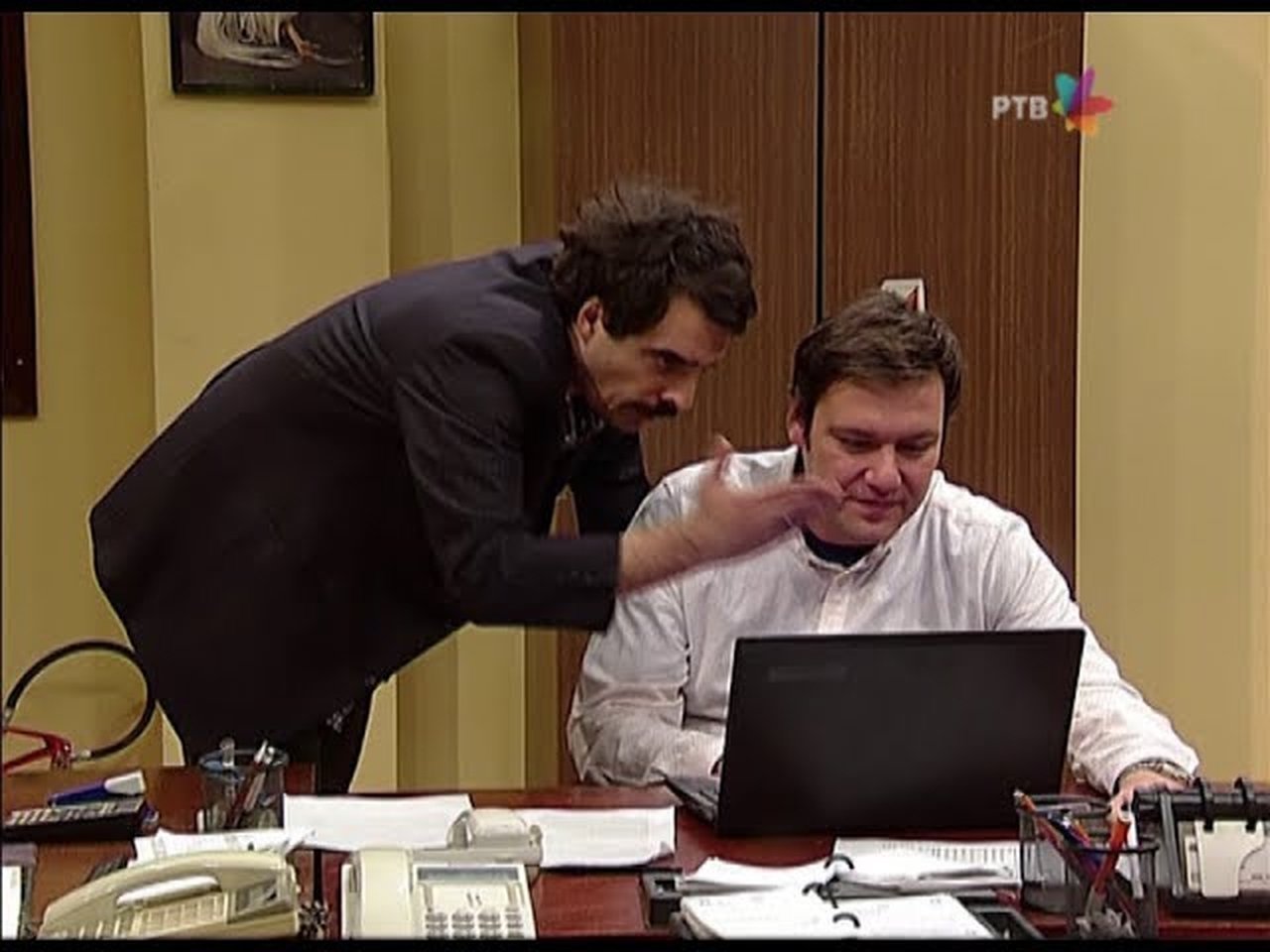 Government Job - Season 6 Episode 52 : 985 Roboti
