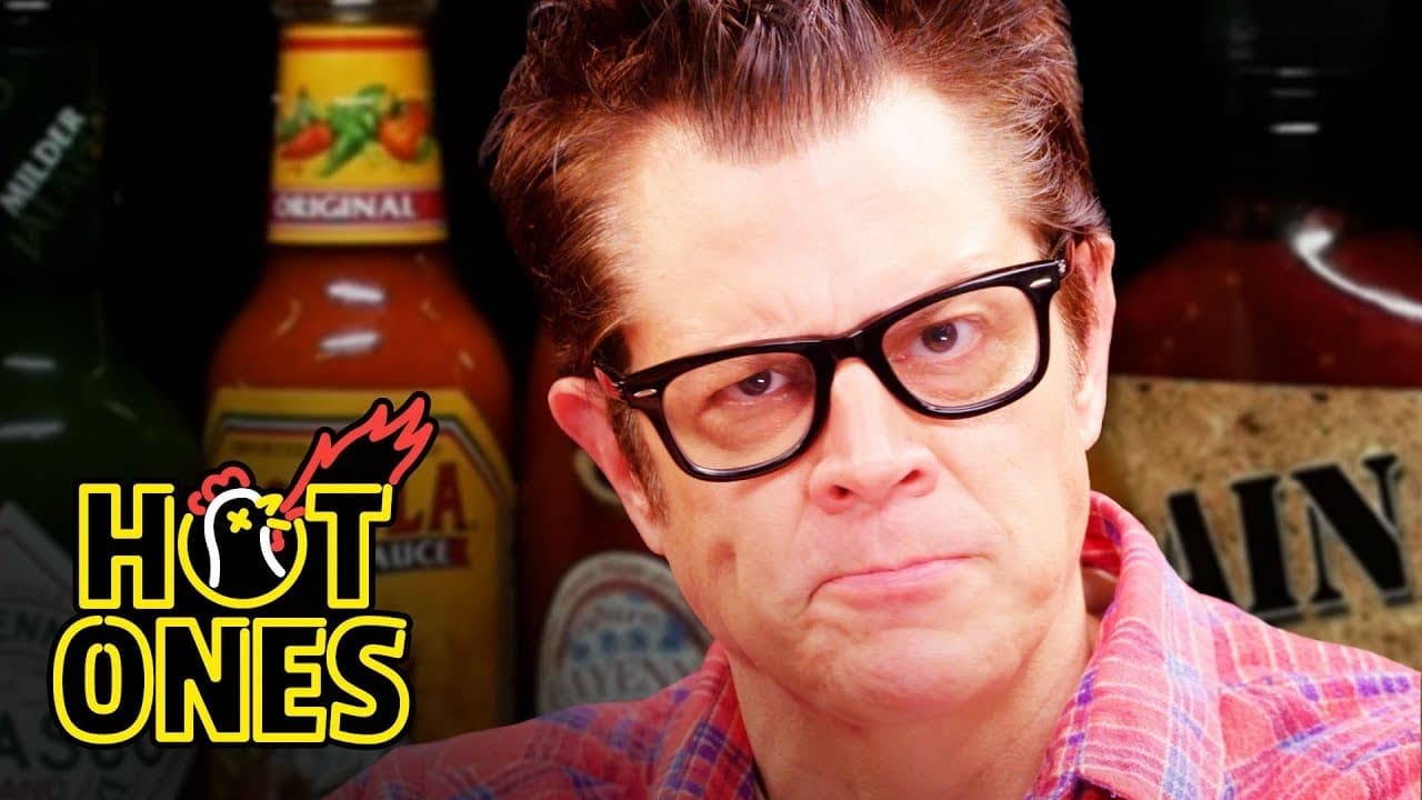 Hot Ones - Season 6 Episode 1 : Johnny Knoxville Gets Smoked by Spicy Wings