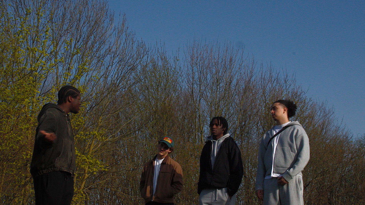 Le cratère des Hautes-Bruyères still 4