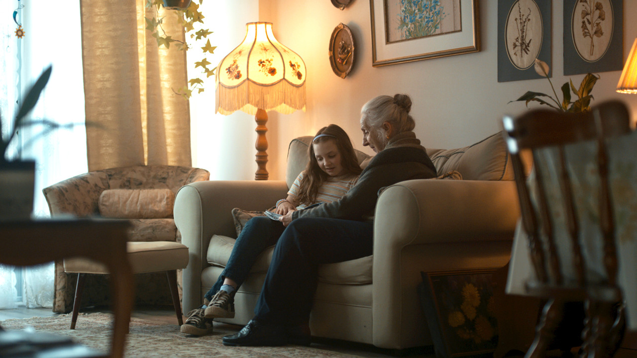 Claire et les vieux — L'arrivée