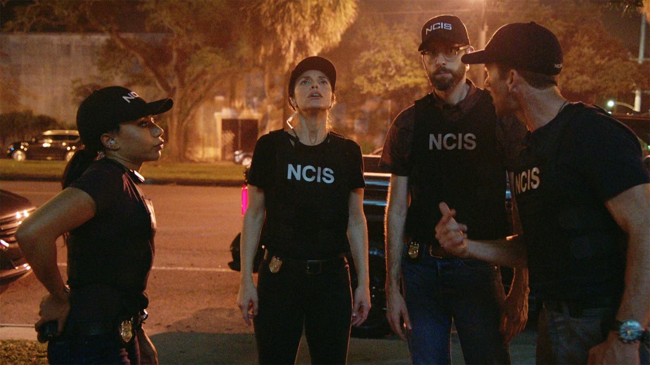 NCIS: New Orleans - Season 4 Episode 4 : Dead Man Calling