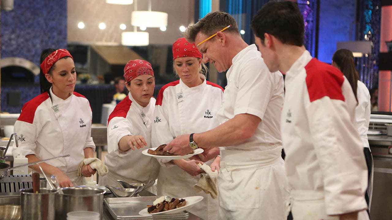 Hell's Kitchen - Season 15 Episode 10 : 9 Chefs Compete