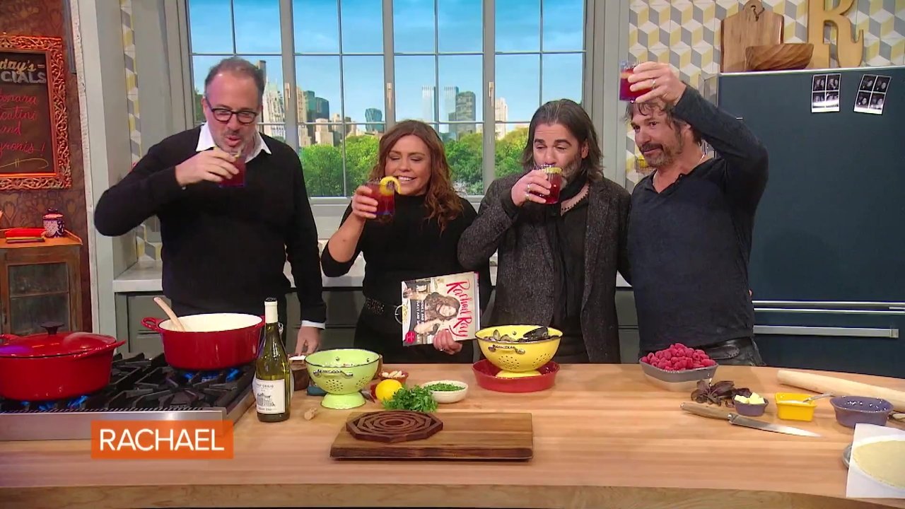 Rachael Ray - Season 14 Episode 26 : Rachael's new book - 'Rachael Ray 50'