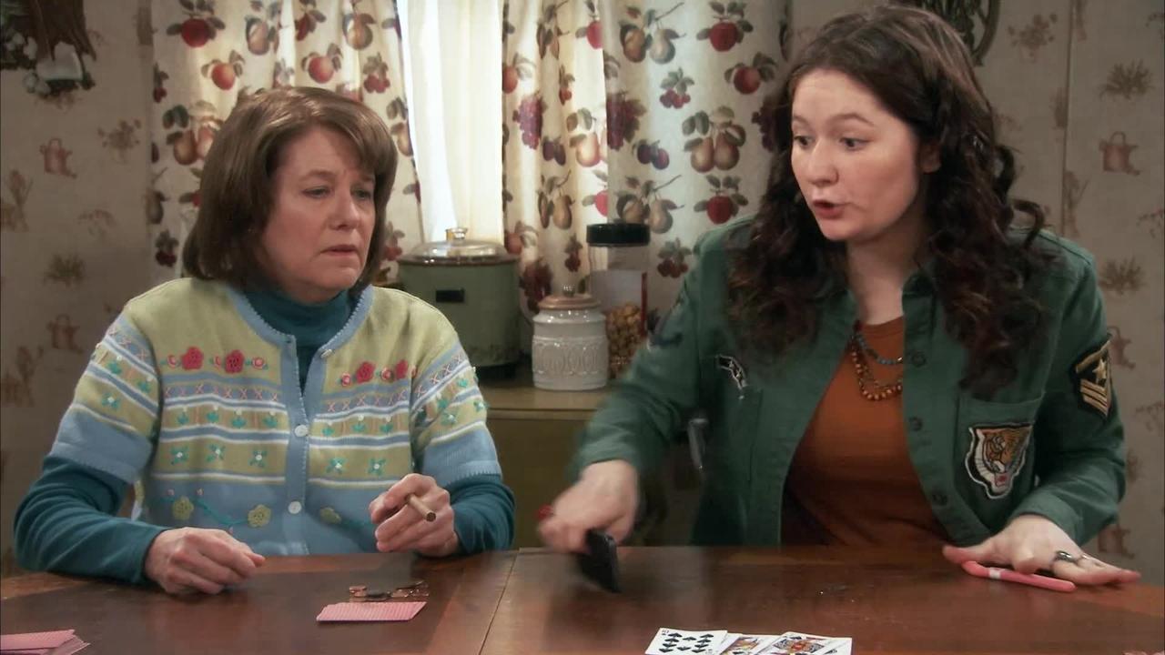 Roseanne - Season 10 Episode 6 : No Country for Old Women