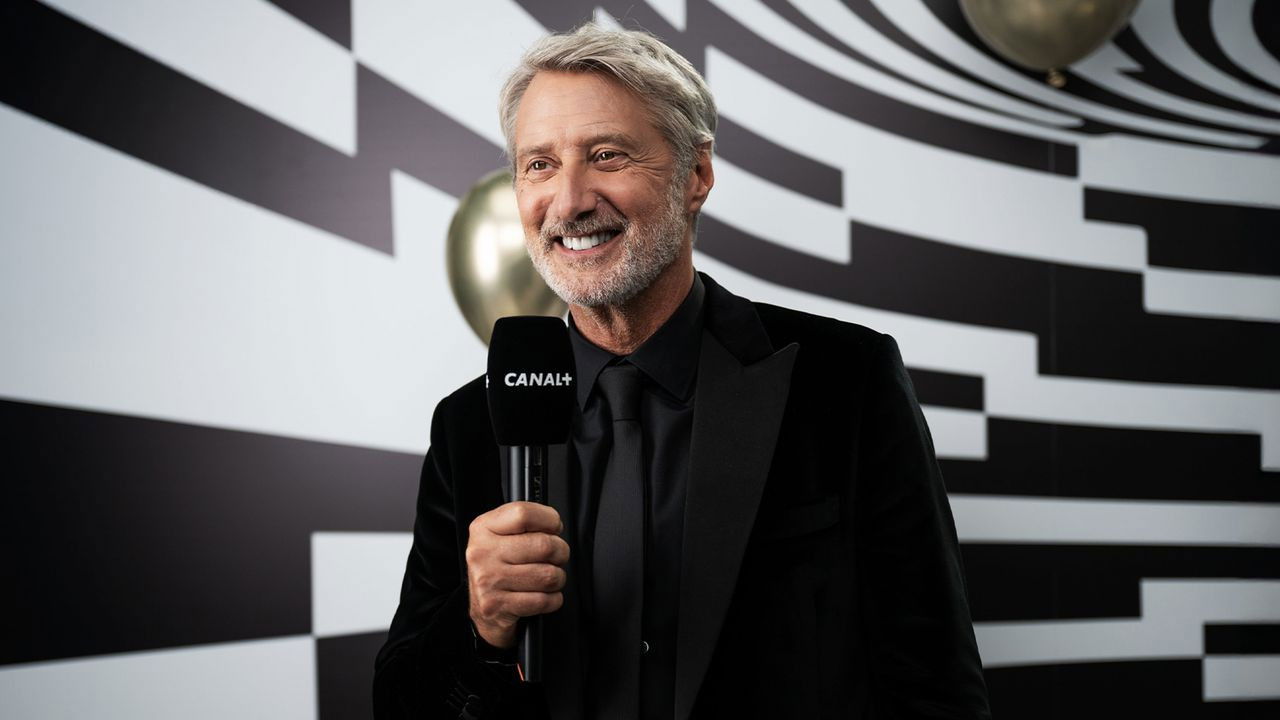 Décrypté — 40 années de CANAL+ décryptées par Antoine de Caunes