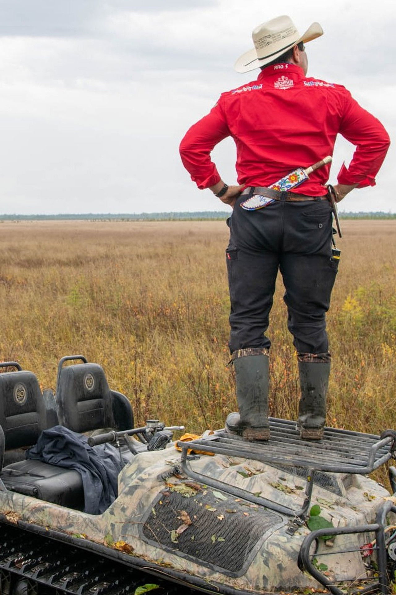 Ar Goldi i Lumit të Kuq backdrop