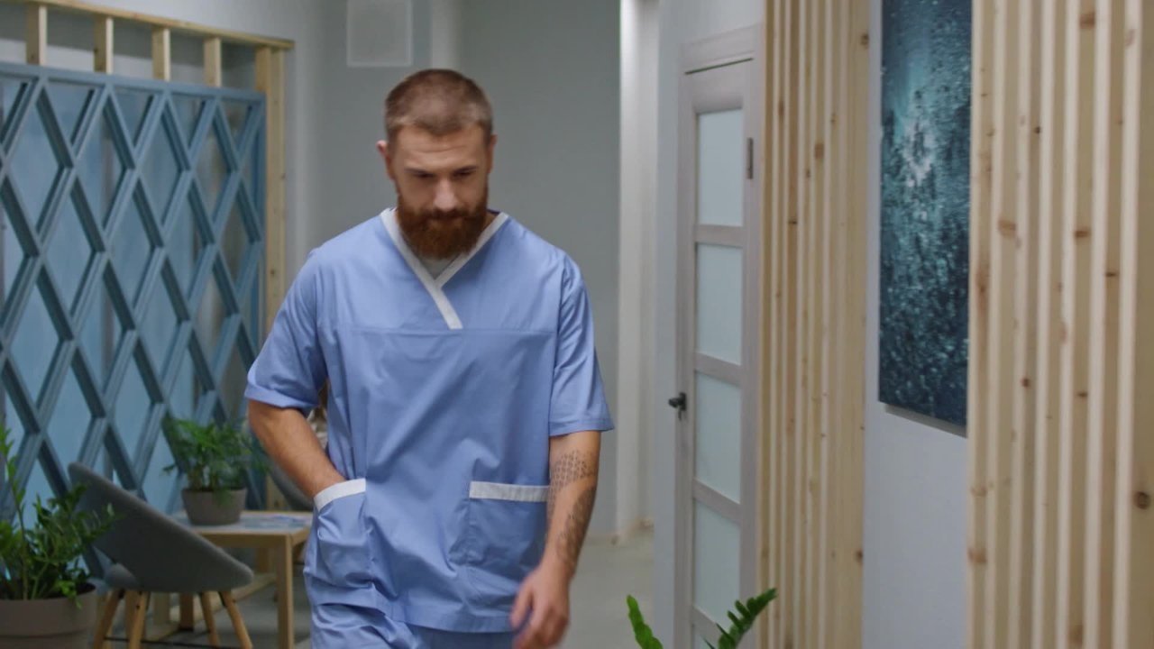 Female Doctor. New Life - Season 1 Episode 31 : Episode 31
