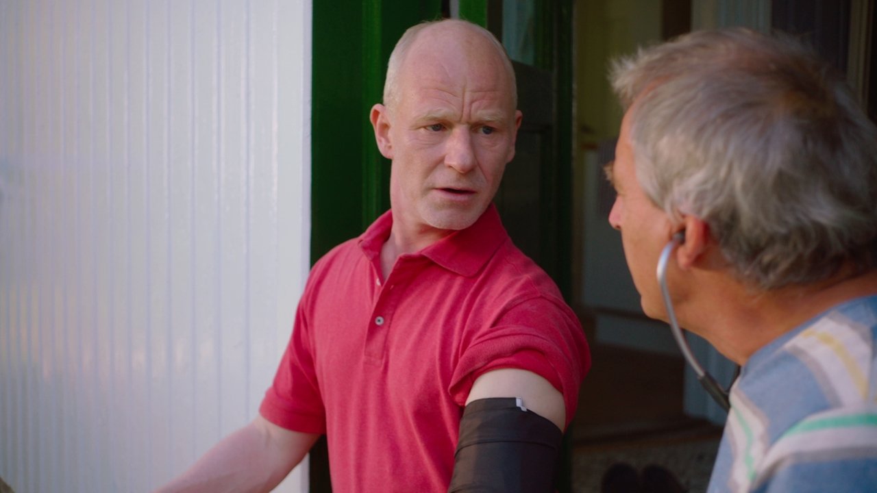 Neste sommer - Season 9 Episode 3 : Blood Pressure & Bath Buddy
