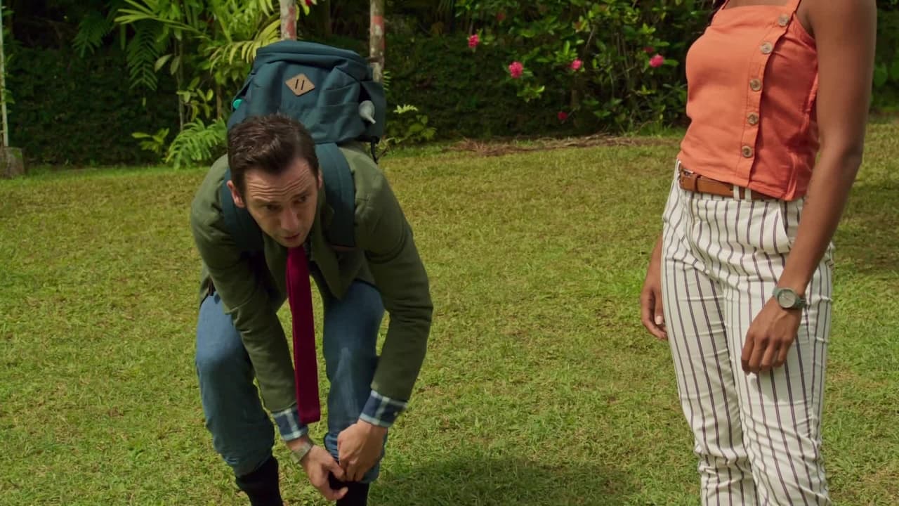 Death in Paradise - Season 9 Episode 8 : Now You See Him, Now You Don't